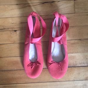 Opera brand ballet slippers for wearing outside
